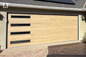 Garage door replacement in Los Alamitos